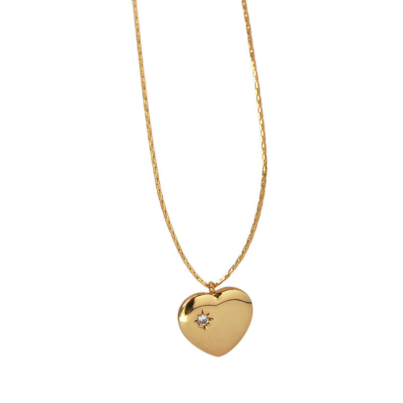 wholesale Collar de clavícula de circón micro pavimentado con colgante de corazón de cobre
